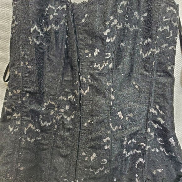 Frederick’s of Hollywood Black/Silver Shimmer Lace Up Corset 34 Bustier Halter - Picture 7 of 10